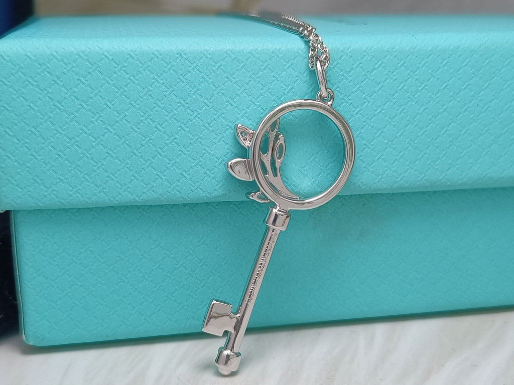 TIFFANY & CO. MINI KEY OLIVE LEAF NECKLACE DIAMOND