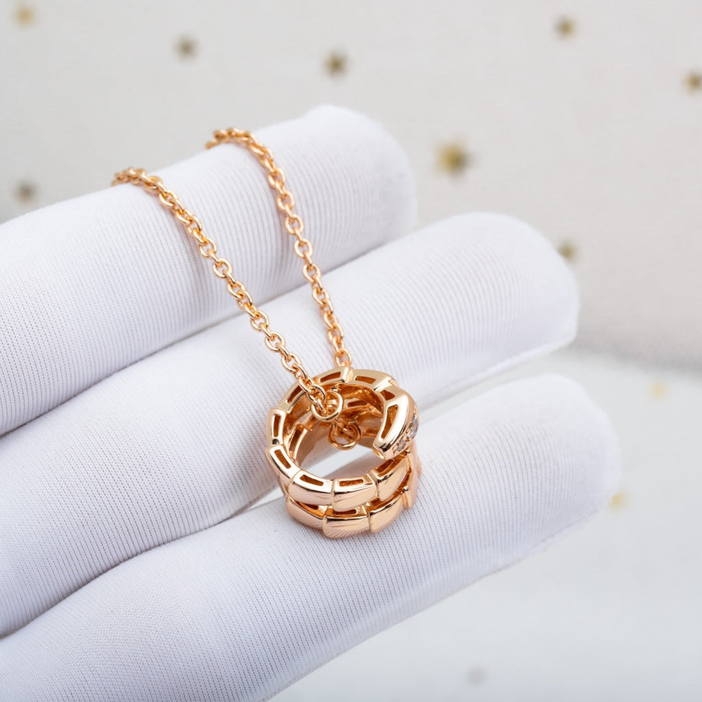 Bvlgari SERPENTI PINK GOLD NECKALCE DIAMOND