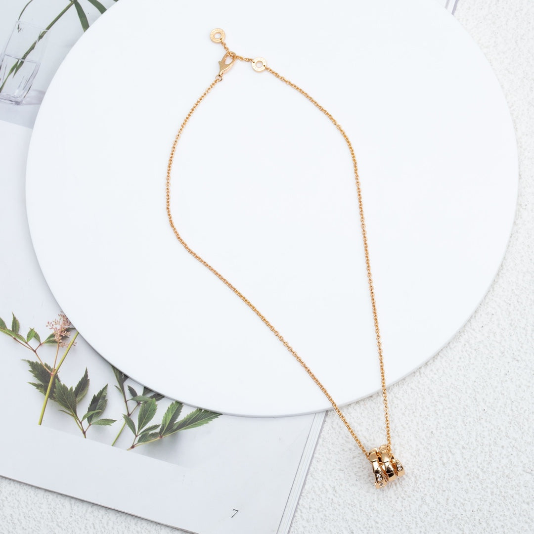 Bvlgari SERPENTI PINK GOLD NECKALCE DIAMOND