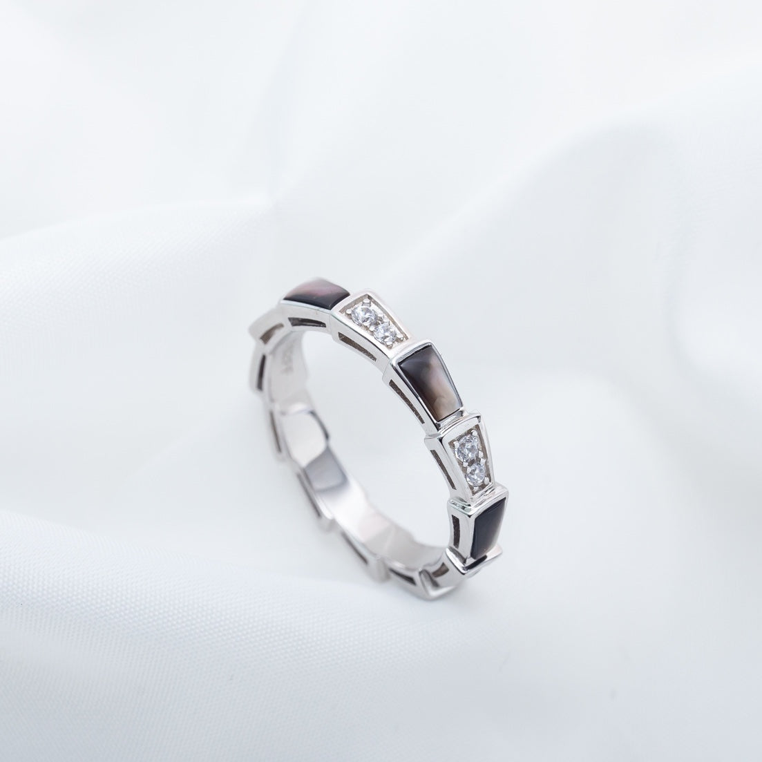 Bvlgari SERPENTI RING SILVER  DIAMOND BLACK MOP 3MM