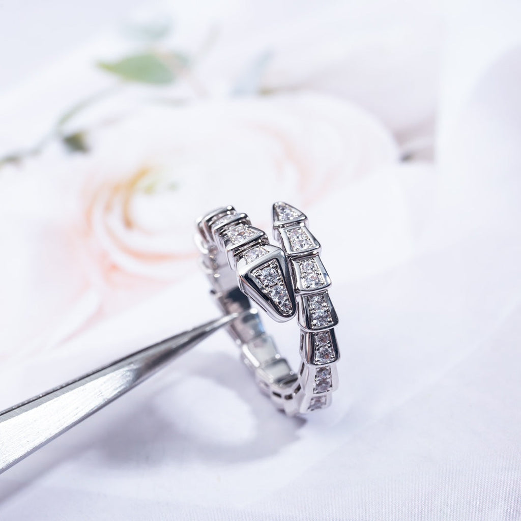 Bvlgari SERPENTI RING SILVER DIAMOND PAVED 4MM