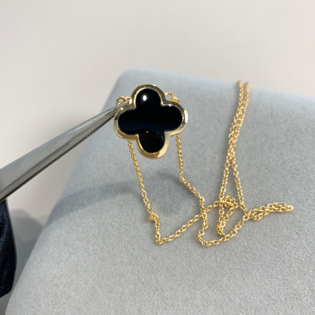 Van Cleef & Arpels PURE CLOVER PINK GOLD ONYX NECKLACE