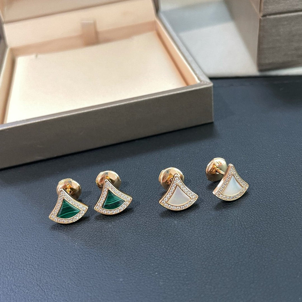 Bvlgari NEW DREAM MALACHITE PINK GOLD EARRINGS