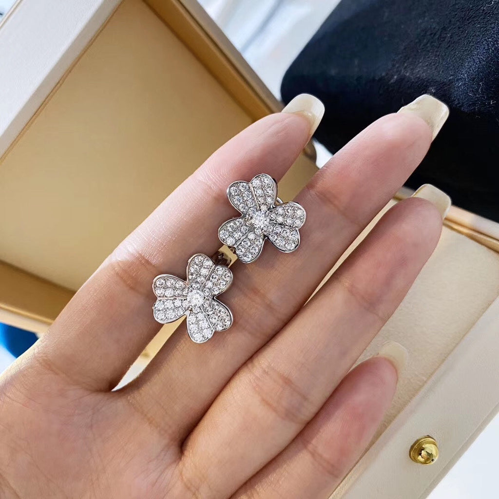 Van Cleef & Arpels CLOVER COMOS SILVER DIAMOND EARRINGS