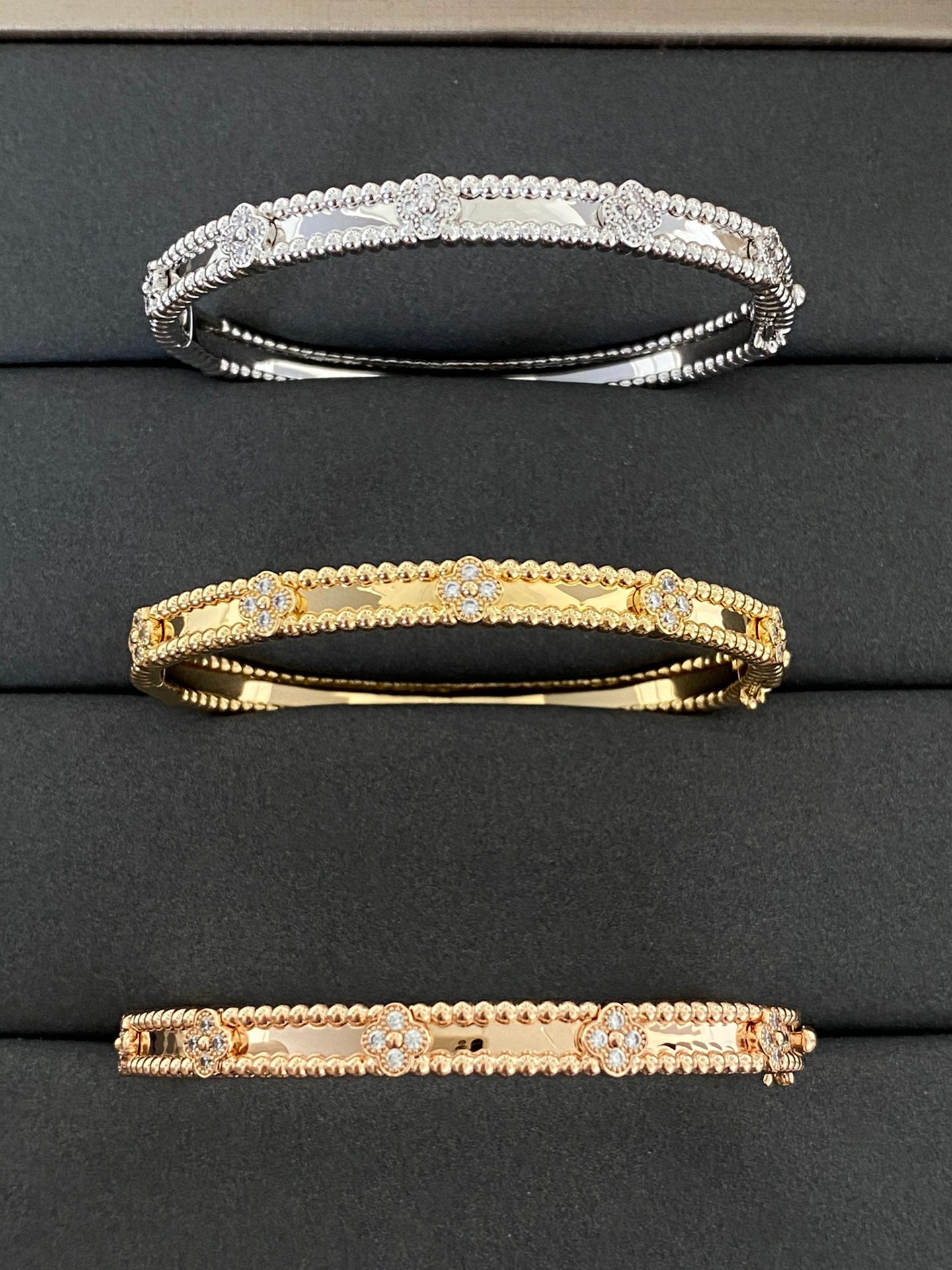 Van Cleef & Arpels PERLEE SMALL BRACELET