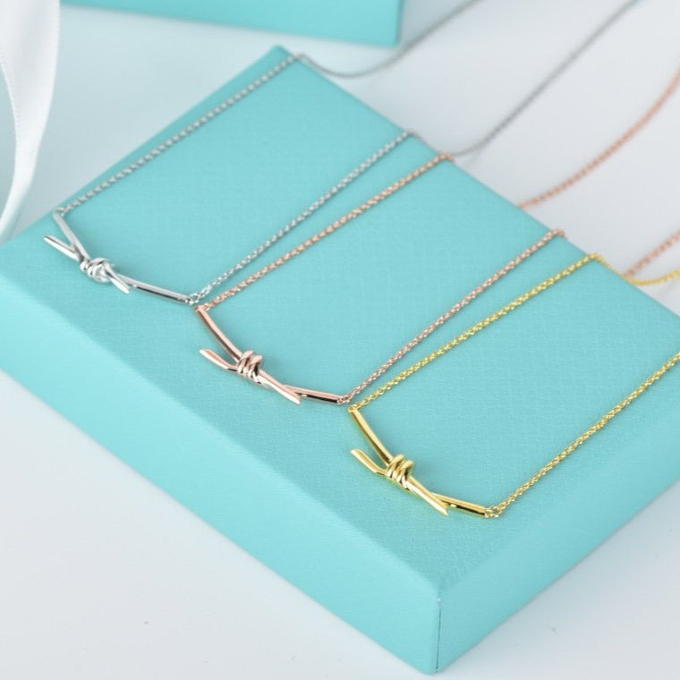 TIFFANY & CO. KNOT NECKLACE