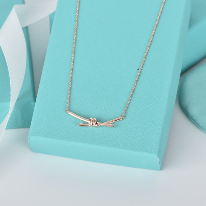 TIFFANY & CO. KNOT NECKLACE