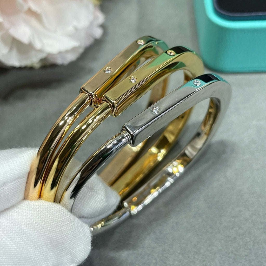 TIFFANY & CO. LOCK BRACELET 8 DIAMOND
