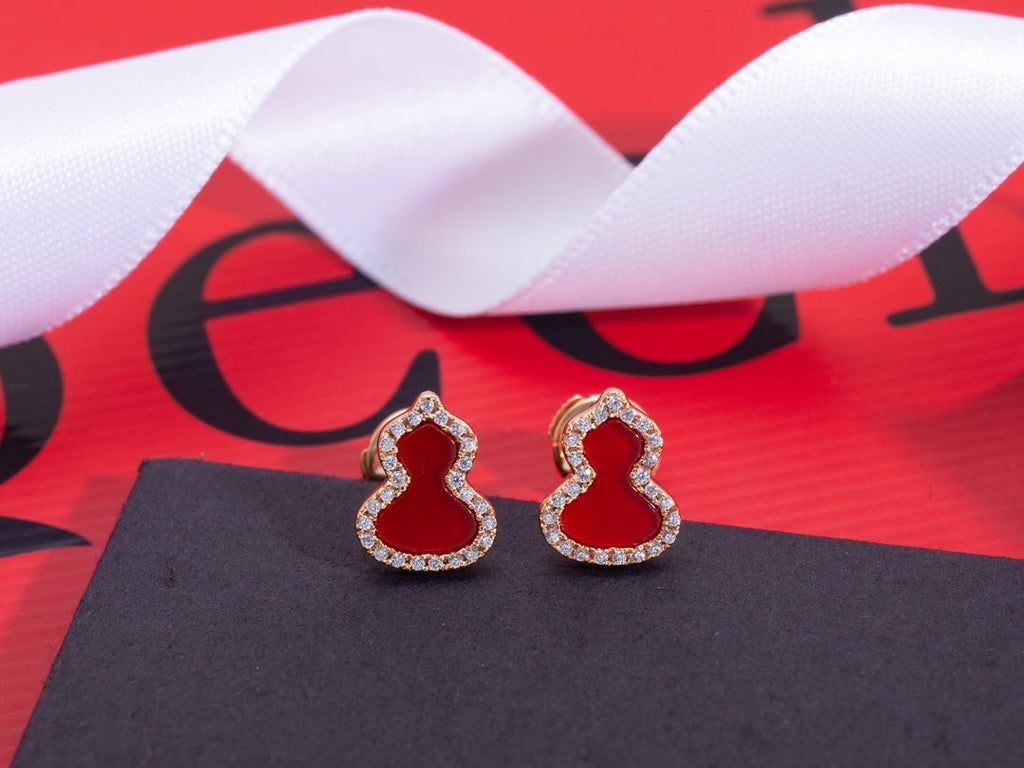QEELIN WULU CARNELIAN DIAMOND PINK GOLD STUD EARRINGS