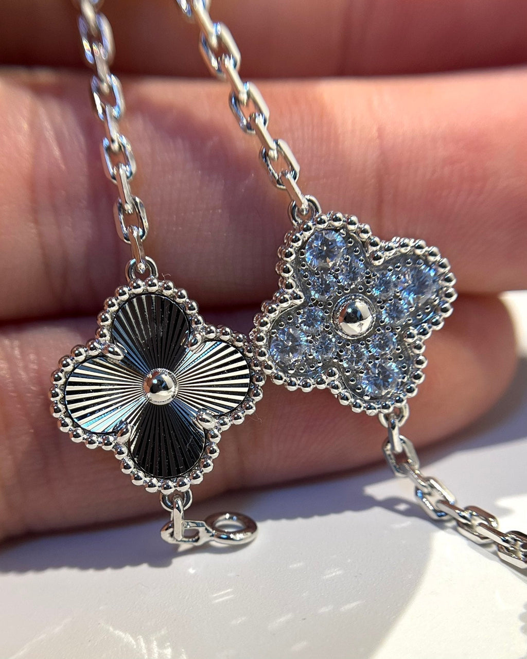 Van Cleef & Arpels CLOVER 5 MOTIF SILVER DIAMOND BRACELET