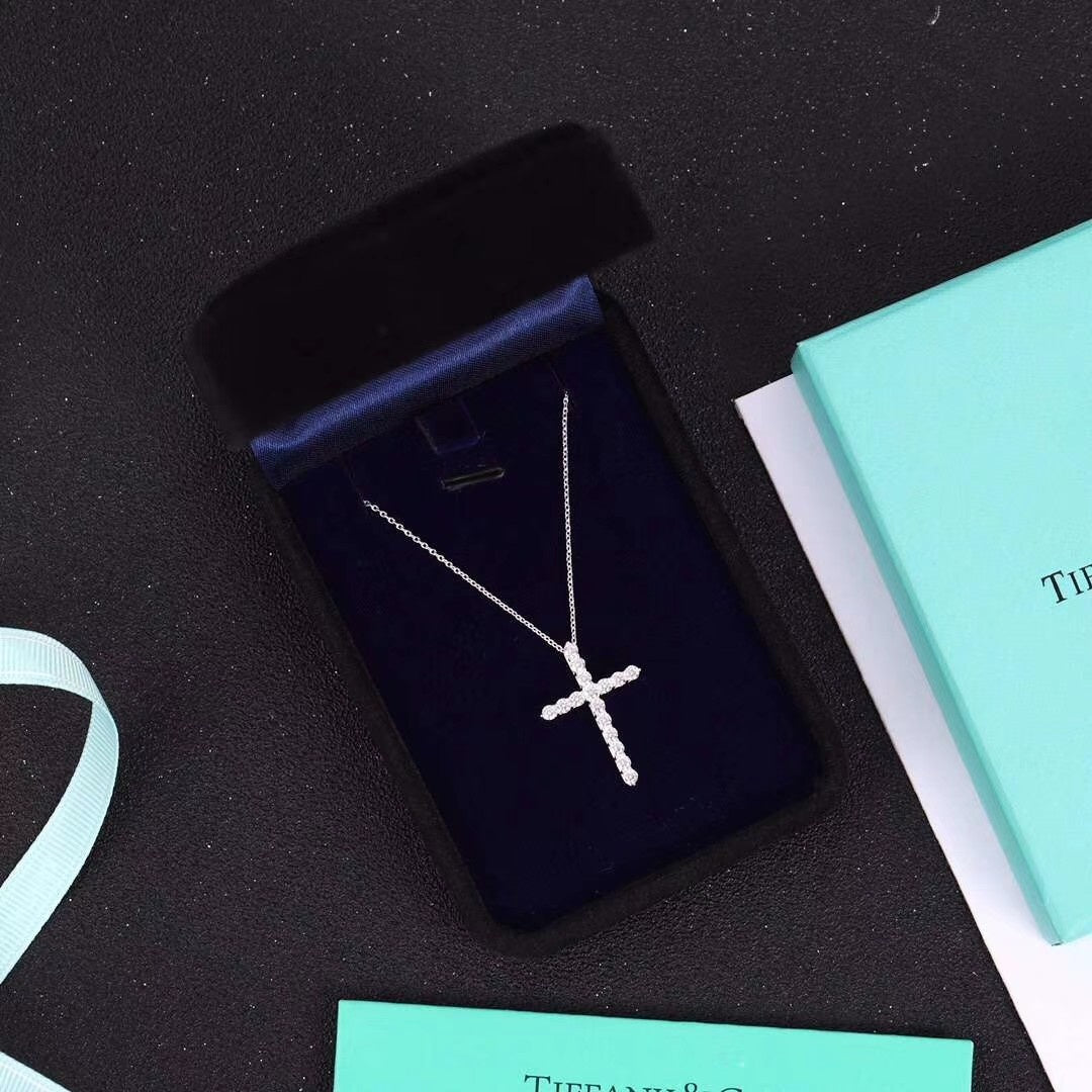 TIFFANY & CO. MOISSANITE STONE CROSS PENDANT NECKLACE SIMULATED DIAMOND CROSS CHOKER
