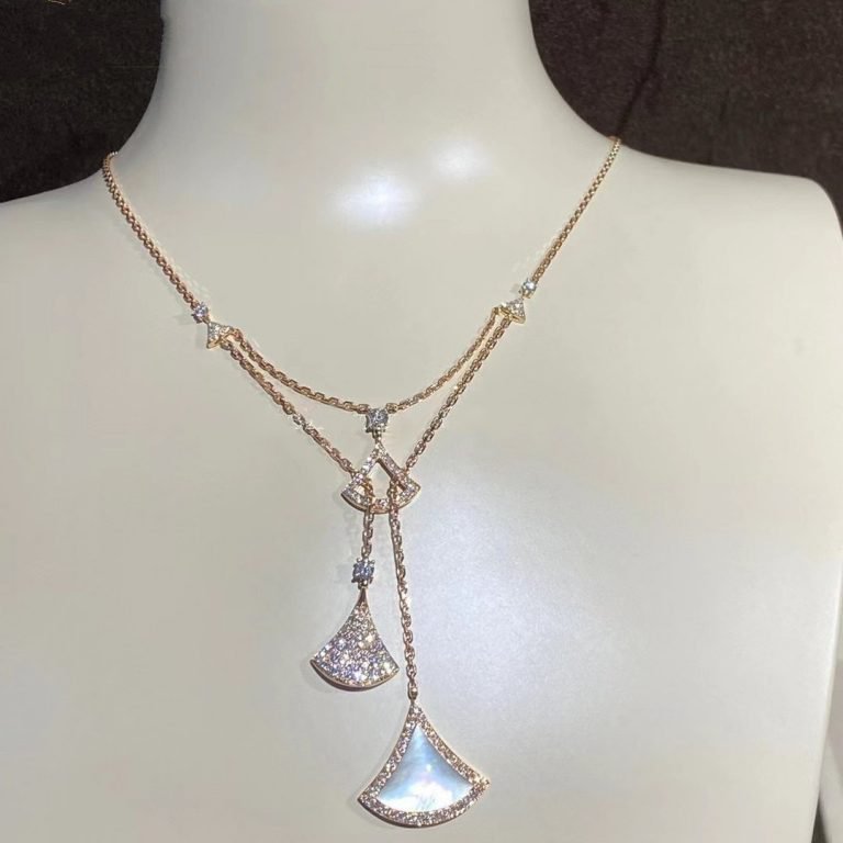 Bvlgari DREAM NECKLACE  3 MOTIF WHITE MOP DIAMOND