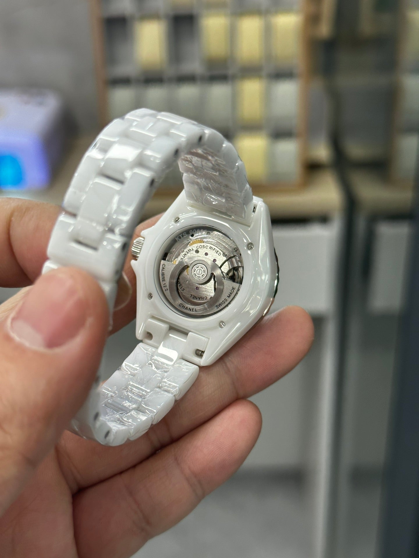 CHANEL J12 33MM DIAMOND BEZEN WHITE CERAMIC STEEL