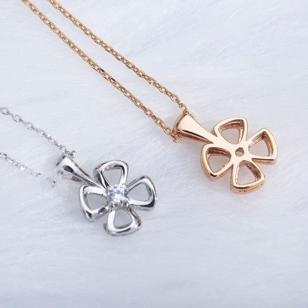 Bvlgari FIOREVER NECKLACE DIAMOND CENTER